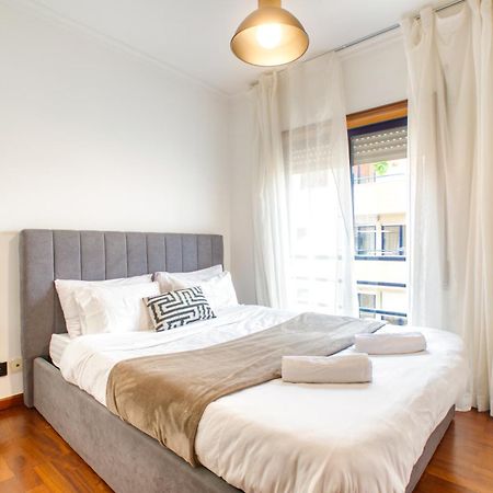 Apartamento T1- Gaia Zona.Comercial فيلا نوفا دي غايا المظهر الخارجي الصورة