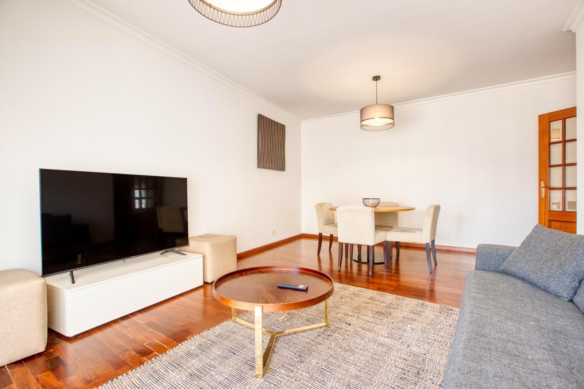 Apartamento T1- Gaia Zona.Comercial فيلا نوفا دي غايا المظهر الخارجي الصورة